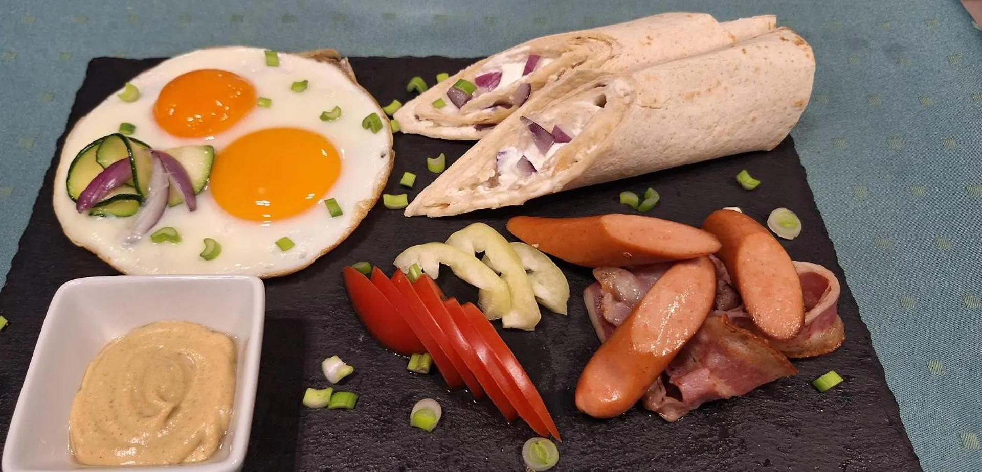 Alojamento de Acomodação e Pequeno-almoço Filsdeger Royal Panzió Acomodação com café da manhã